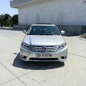 Toyota Avalon 2011