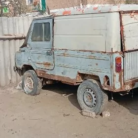 UAZ 452 1985