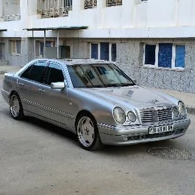 Mercedes-Benz E420 1996