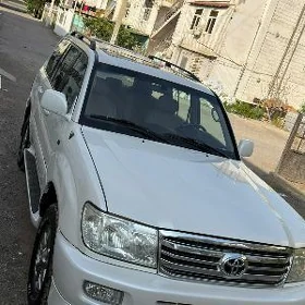 Toyota Land Cruiser 2000