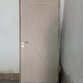 дверь