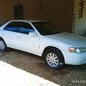 Toyota Camry 1998