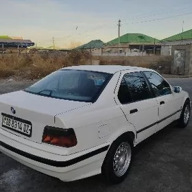 BMW 320 1992