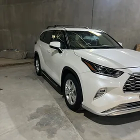Toyota Highlander 2022