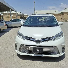 Toyota Sienna 2020
