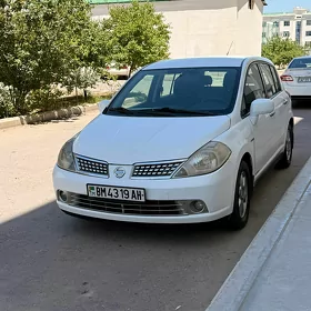 Nissan Versa 2008