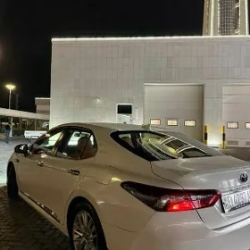 Toyota Camry 2021
