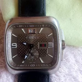 часы sagat GUCCI Швейцария