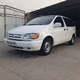 Toyota Sienna 1999