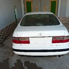 Toyota Corona 1995