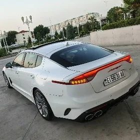 Kia Stinger 2023