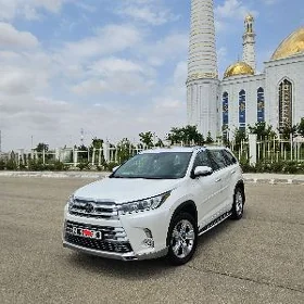Toyota Highlander 2019