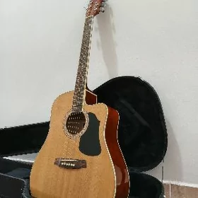 Gitara Akustika