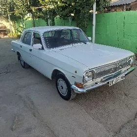 Gaz 24 1990