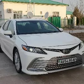 Toyota Camry 2023