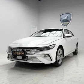 Hyundai Elantra 2025