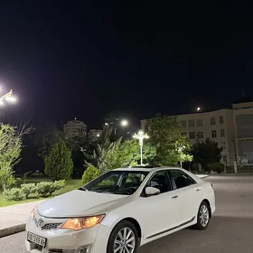 Toyota Camry 2012
