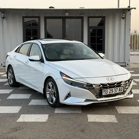 Hyundai Elantra 2021