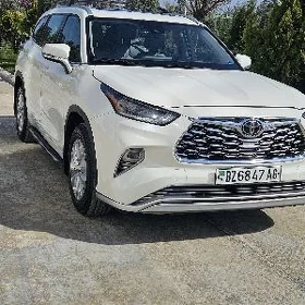 Toyota Highlander 2022