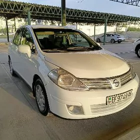 Nissan Versa 2010