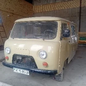 UAZ Profi 1999