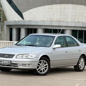Toyota Camry 2001