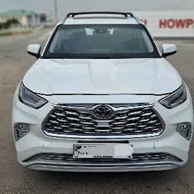 Toyota Highlander 2021