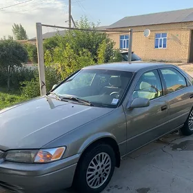 Toyota Camry 1998