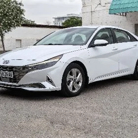 Hyundai Elantra 2021