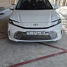 Toyota Camry Hybrid 2025