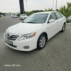 Toyota Camry 2010
