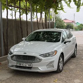 Ford Fusion 2020