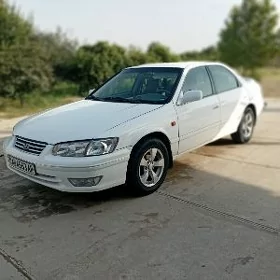 Toyota Camry 1999