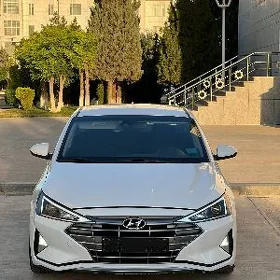 Hyundai Elantra 2020