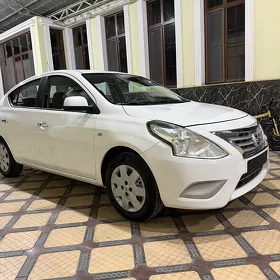 Nissan Sunny 2022