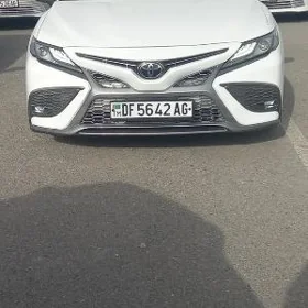 Toyota Camry 2021