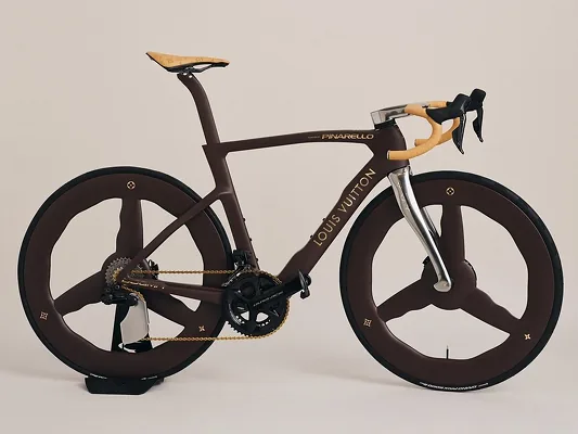 Louis Vuitton we Pinarello bilelikde welosiped nusgasyny döretdiler