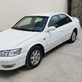Toyota Camry 2001