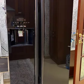 Холодильник Hitachi