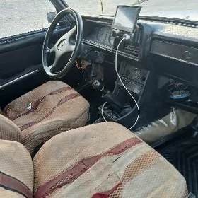 Lada 2107 2000