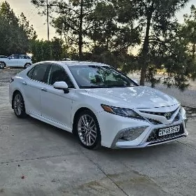 Toyota Camry 2020