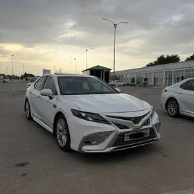 Toyota Camry 2020
