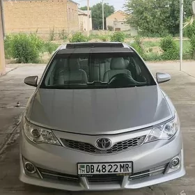 Toyota Camry 2013