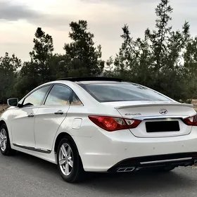 Hyundai Sonata 2012