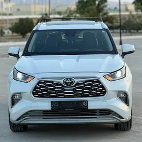 Toyota Highlander 2022