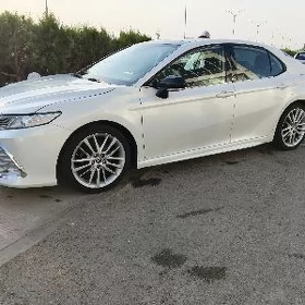 Toyota Camry 2023