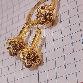 Gyzyl kamplekt