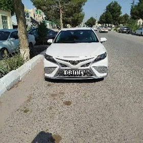 Toyota Camry 2022