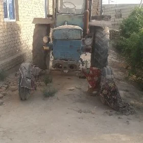 MTZ T-28 1990
