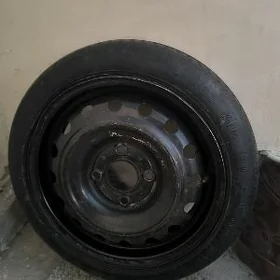 Nissan Versa Zapaska teker